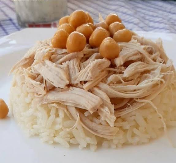 Mersin Nohutlu Tavuklu Pilav